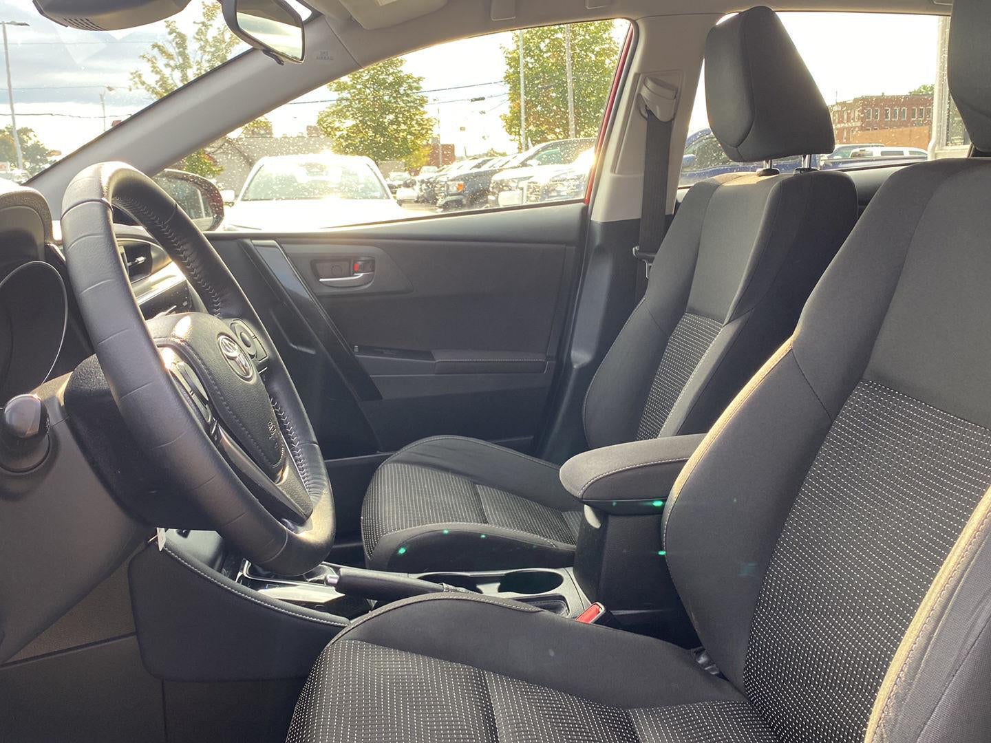 2017 Toyota Corolla Im Base