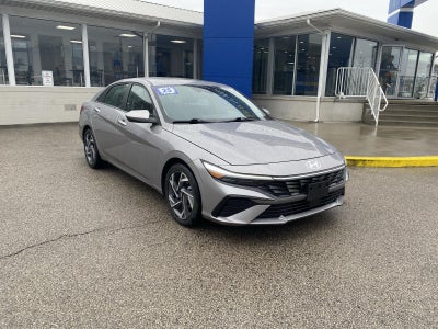 2025 Hyundai Elantra SEL Convenience