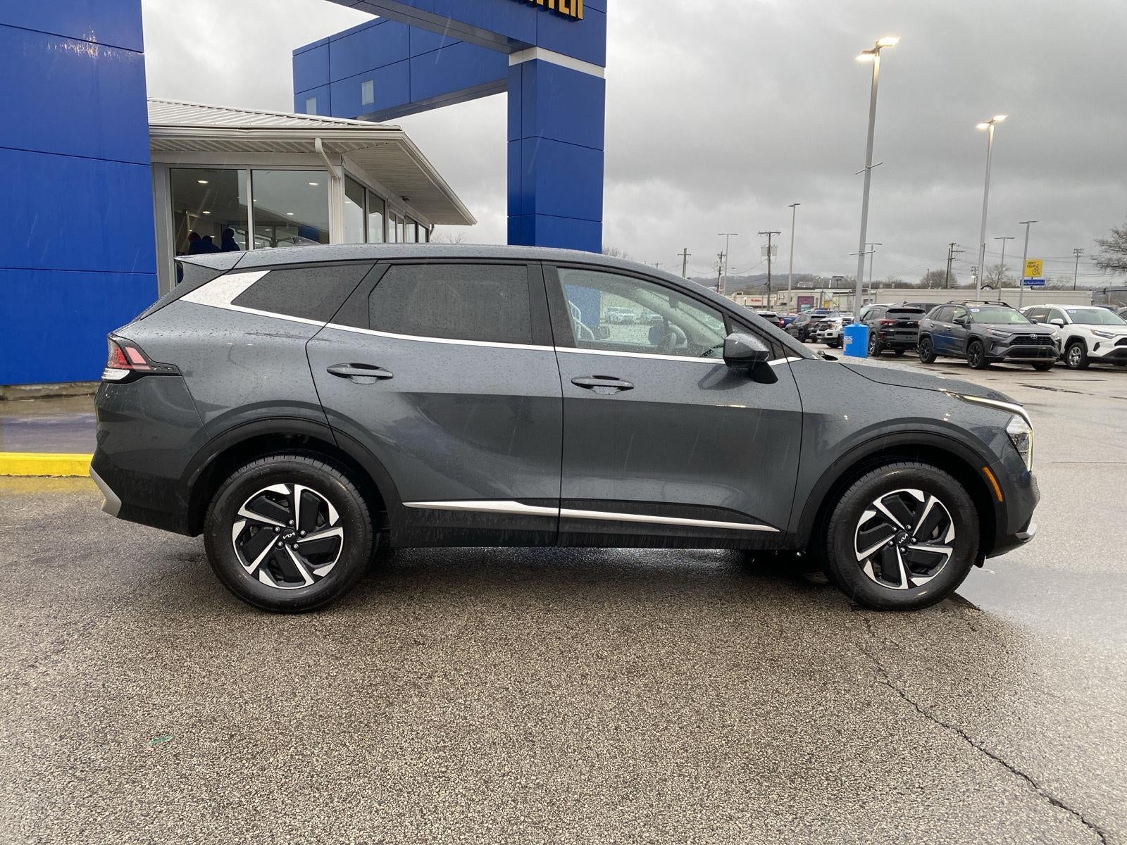 2023 Kia Sportage Hybrid LX