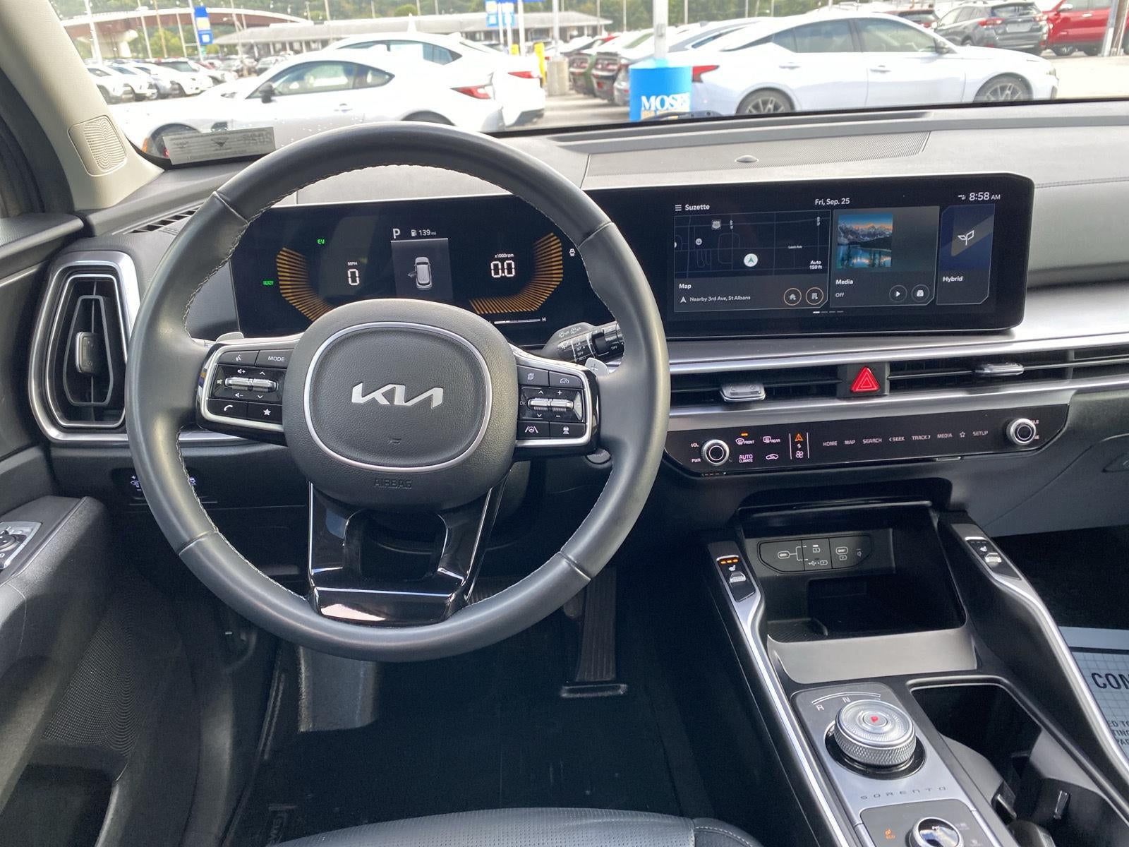 2025 Kia SORENTO HYBRID SUV