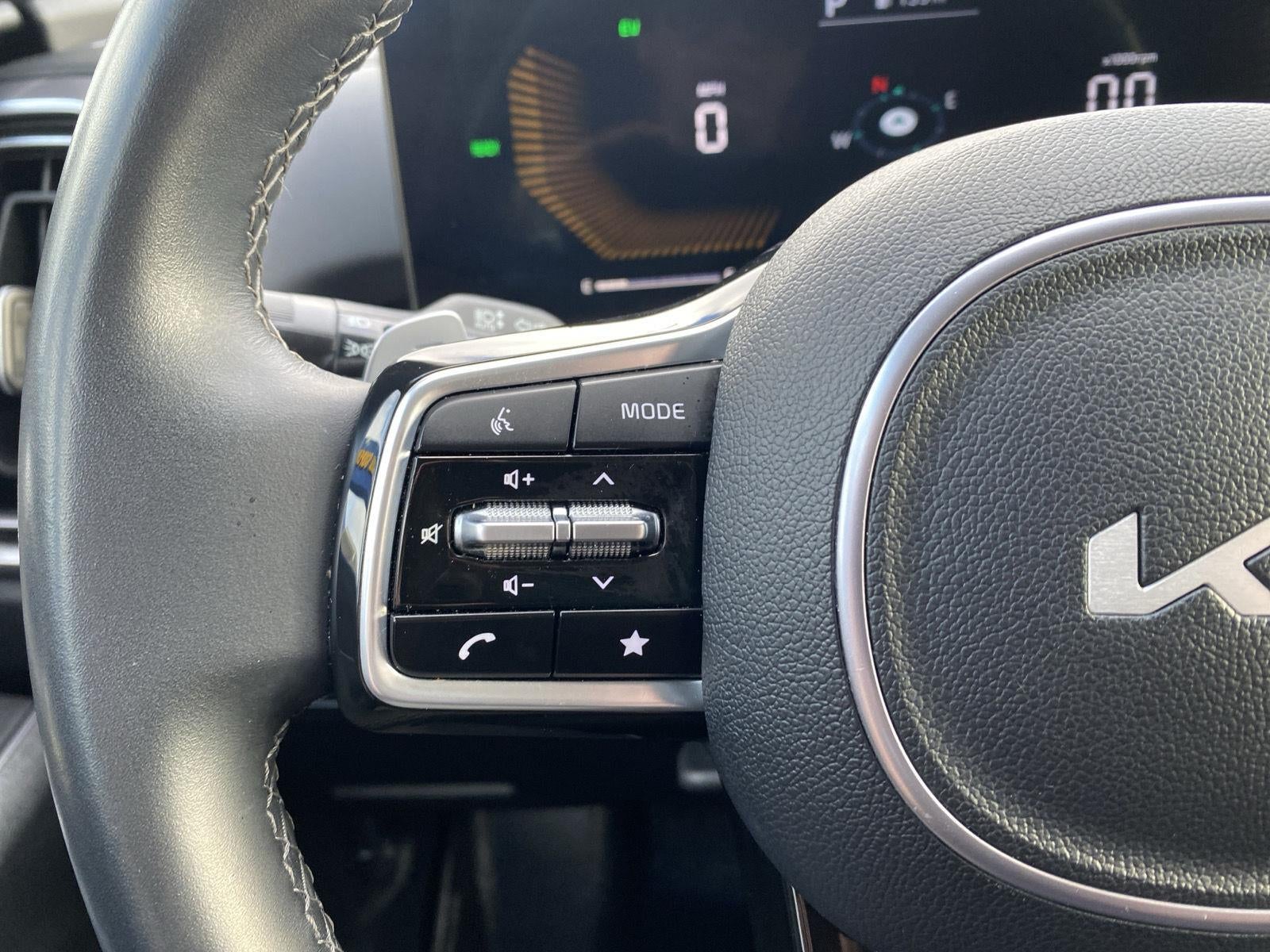 2025 Kia SORENTO HYBRID SUV