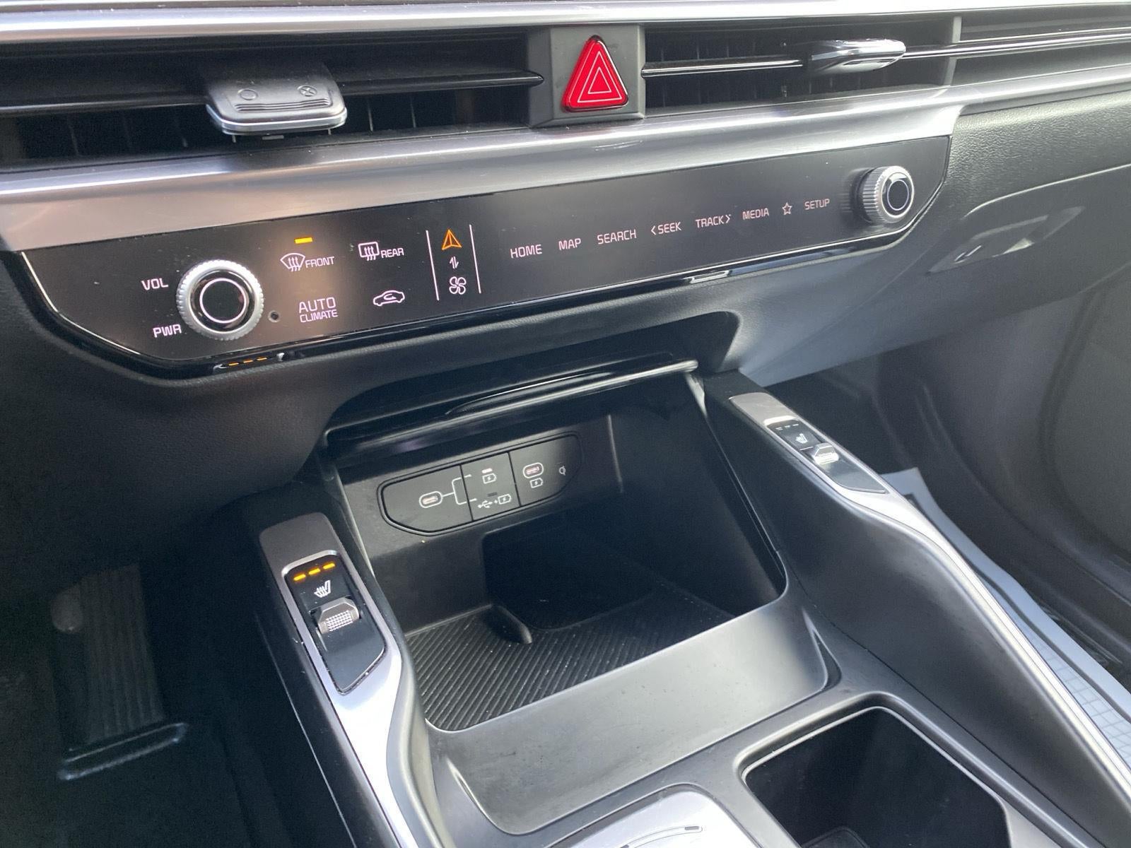 2025 Kia SORENTO HYBRID SUV