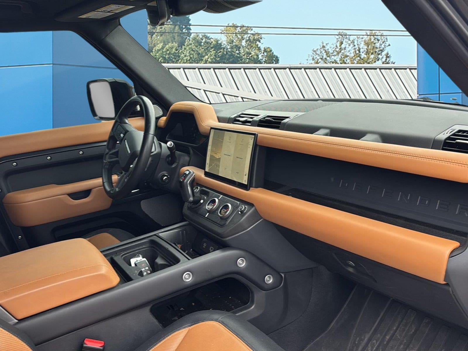 2024 Land Rover Defender X-Dynamic SE
