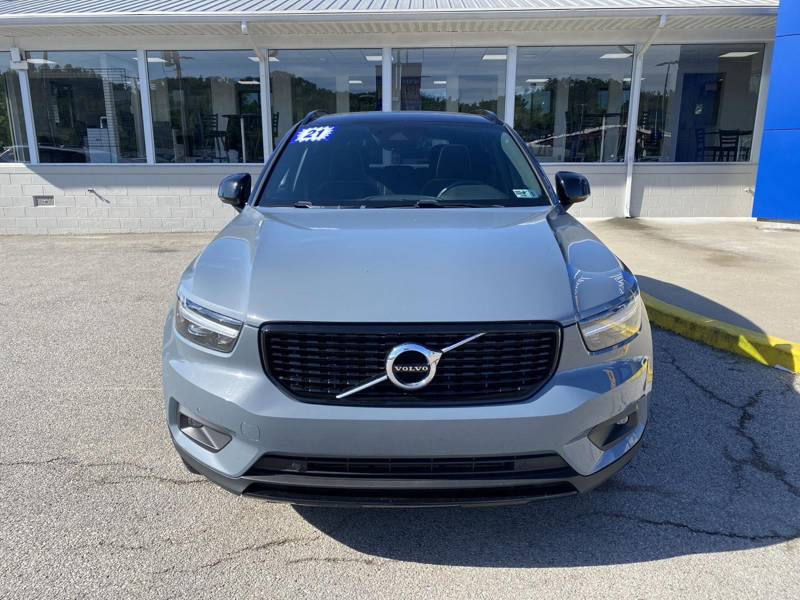 2021 Volvo XC40 R-Design