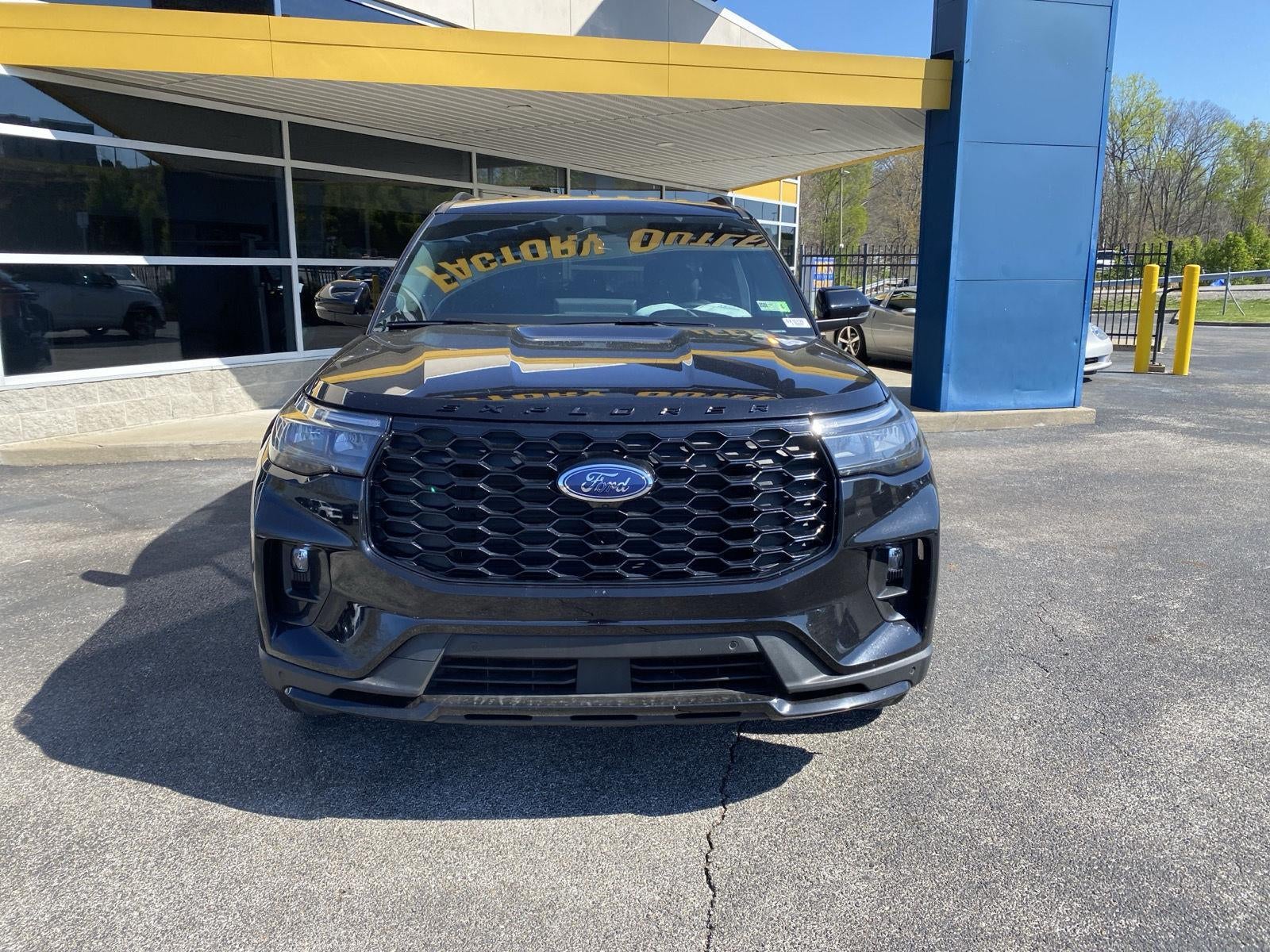 2025 Ford Explorer ST-Line