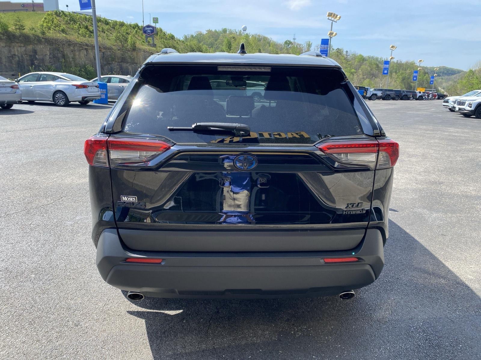 2023 Toyota RAV4 Hybrid XLE Premium