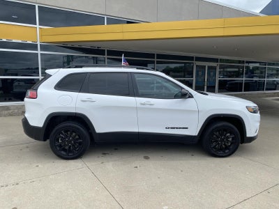 2023 Jeep Cherokee Altitude Lux