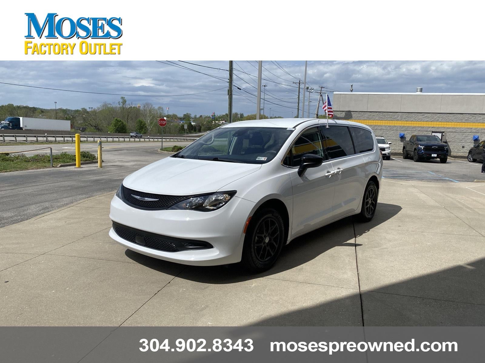 2024 Chrysler Voyager LX