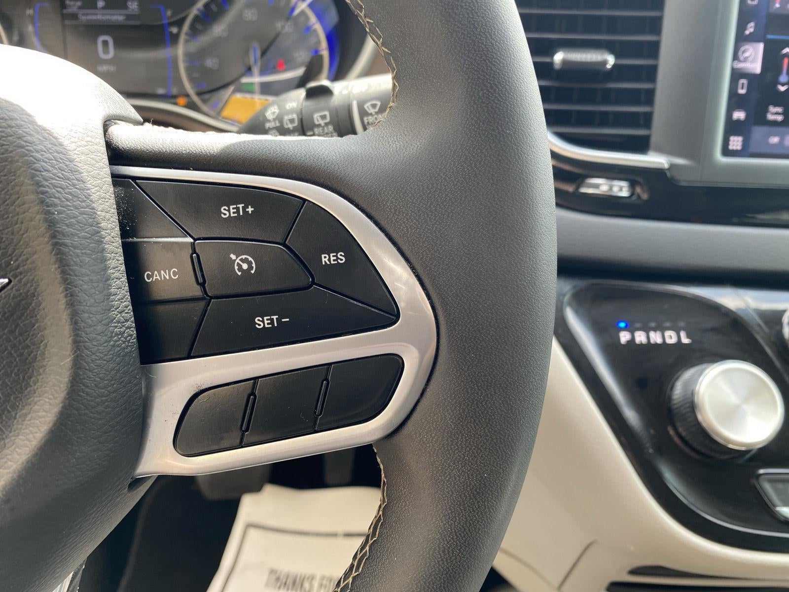 2024 Chrysler Voyager LX